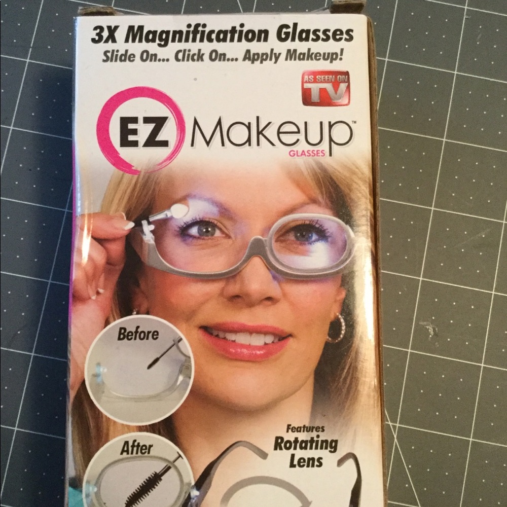 NIB EZ MAKEUP GLASSES